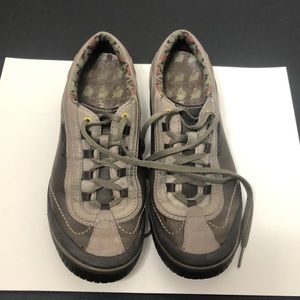 Merrill Hiking Shoes size 8.5
